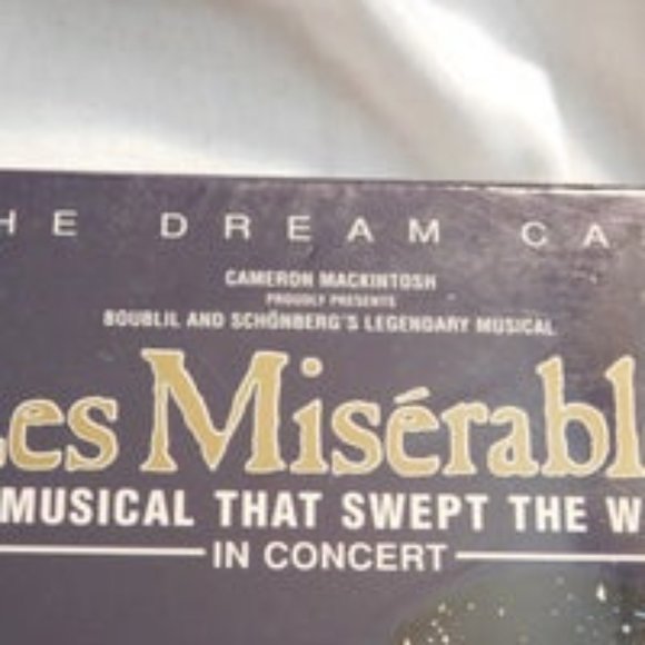 Les Miserables In Concert VHS NEW AND SEALED - Picture 3 of 7